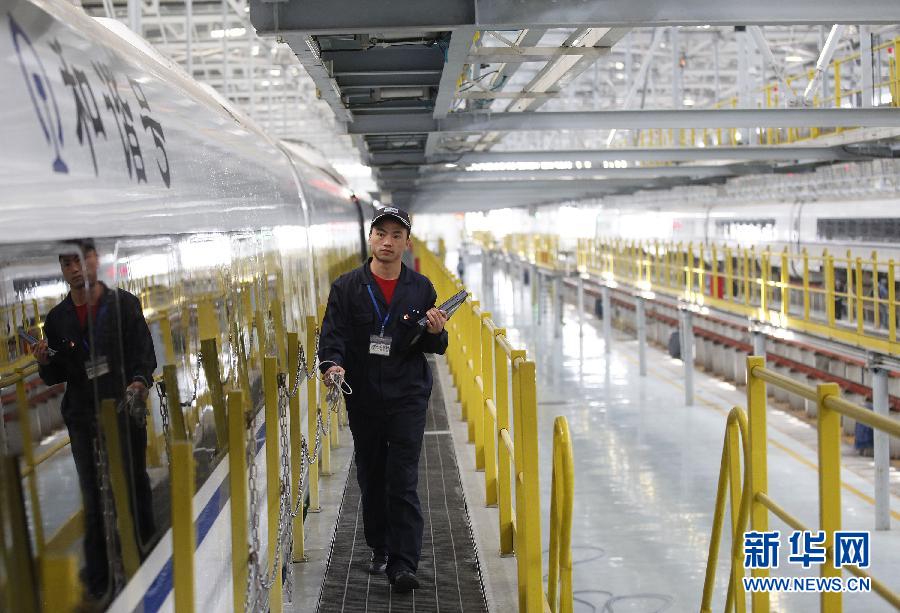 新春走基層 “動(dòng)車神醫(yī)”張金發(fā)