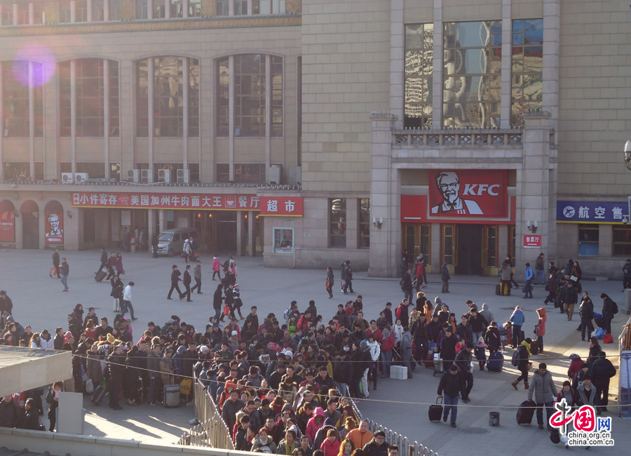 新春記者走基層:春節(jié)假期將結(jié)束 鐵路迎返程客流高峰