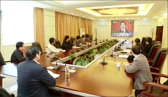 河南工程學(xué)院:認(rèn)真收聽收看黨的十八大開幕盛況