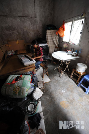 女大學(xué)生“清潔工”的鋼琴夢(mèng)