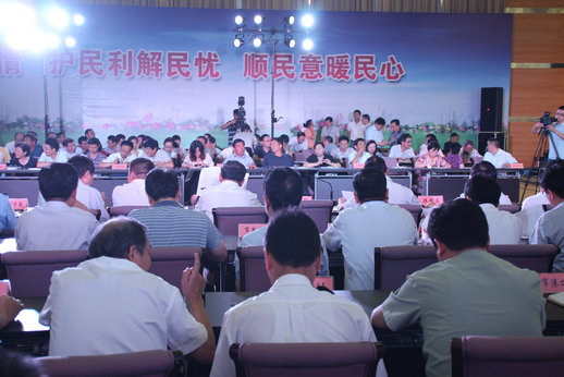 江蘇省市“政風(fēng)行風(fēng)熱線”聯(lián)動(dòng)直播走進(jìn)南通