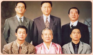 經(jīng)濟(jì)萎靡 韓國“三世同堂”大家庭再流行