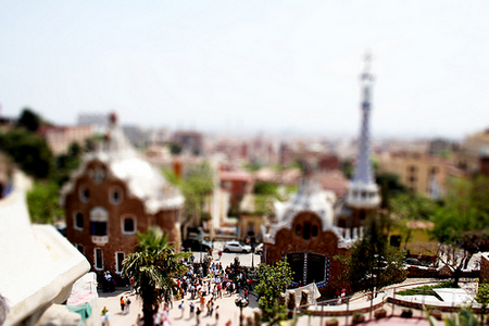 神奇！相機(jī)竟能照出小人國