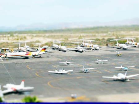 神奇！相機(jī)竟能照出小人國(guó)