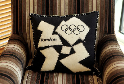 倫敦奧運會特許商品首次出售 品種豐富實用性強