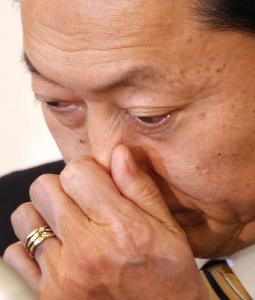 鳩山迎來執(zhí)政后第一個(gè)生日 感嘆執(zhí)政艱難