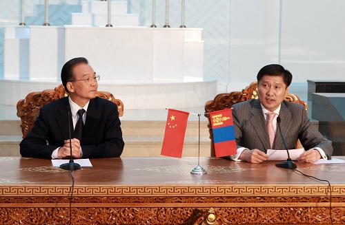 溫家寶與蒙古國總理巴特包勒德舉行會談