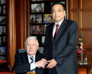 李克強(qiáng)會(huì)見德國(guó)前總理施密特