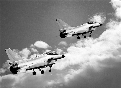 新一代“飛翔藍(lán)軍”亮相