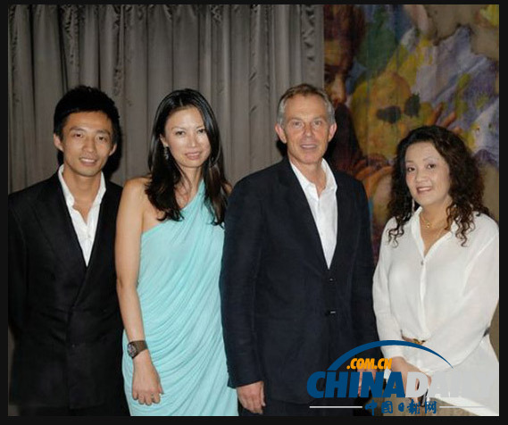 美媒曝光鄧文迪離婚前隨筆 著迷布萊爾翹臀大長(zhǎng)腿