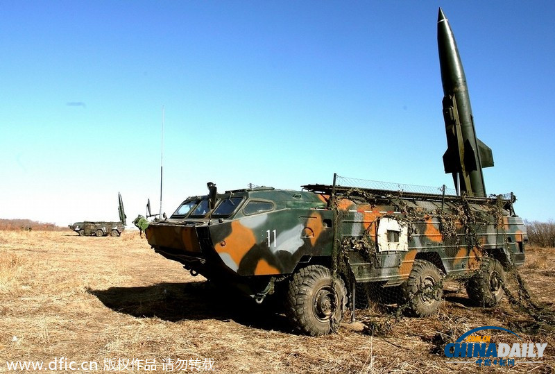 俄羅斯再“秀肌肉”舉行大規(guī)模軍演 約1.5萬(wàn)人參加