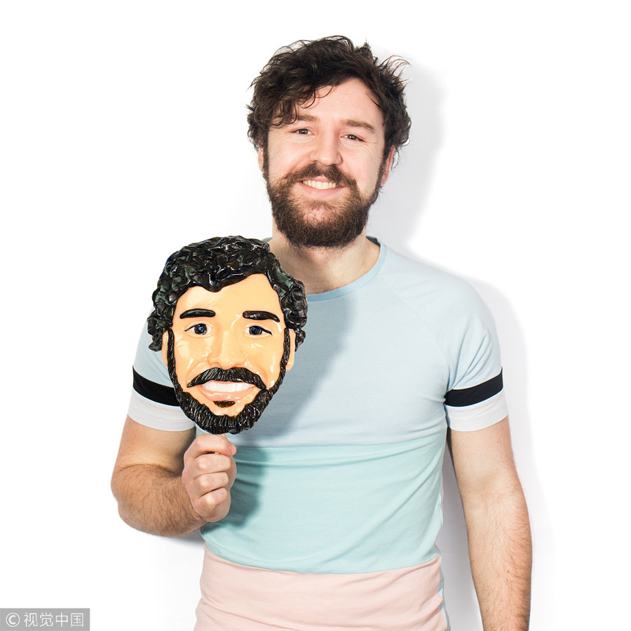 個(gè)性定制人臉棒棒糖讓你吃自己的“臉”（組圖）