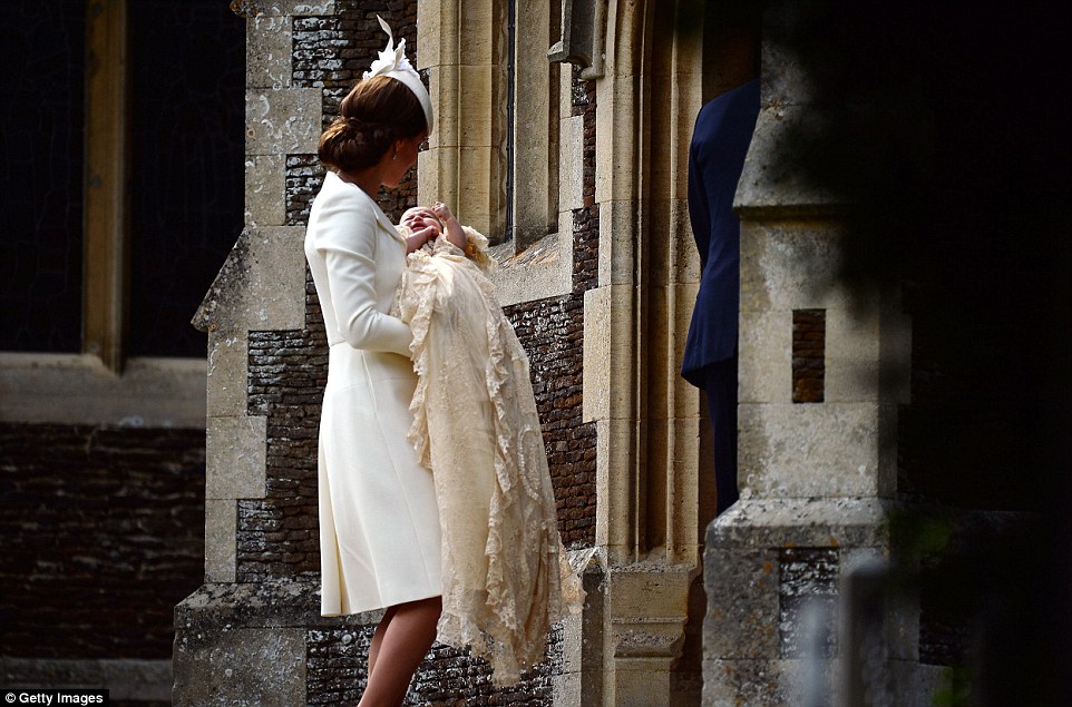 英國(guó)小公主受洗 小王子搶鏡