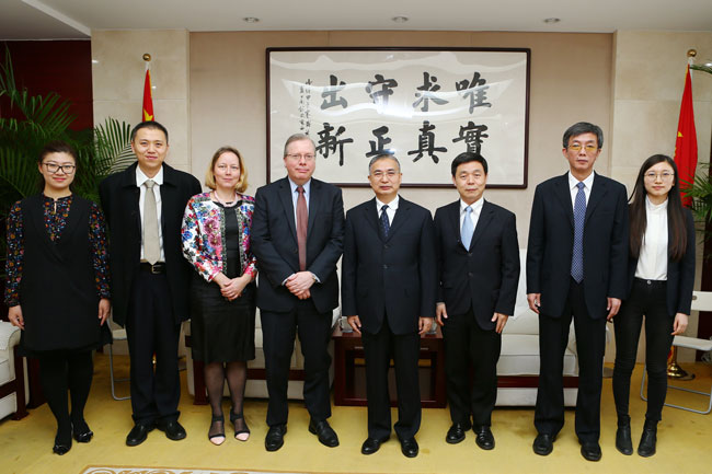 Zhang Laiming meets with UN representative in China