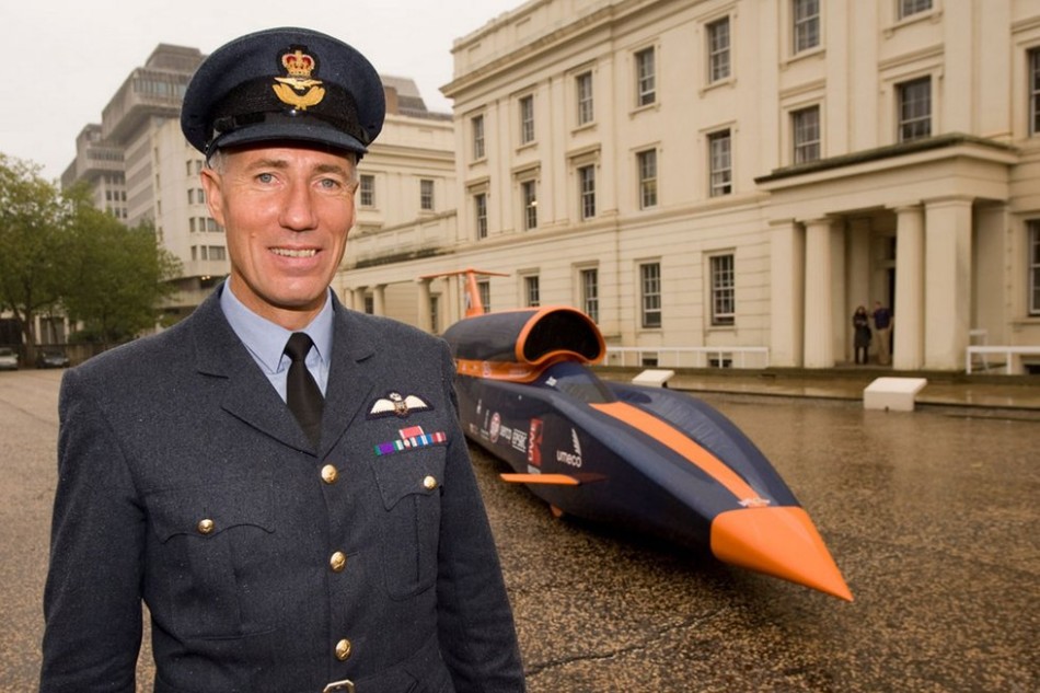 英國“輪上飛人”欲沖擊1600公里陸地時速極限