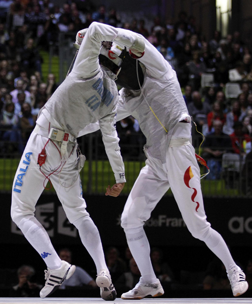 擊劍世錦賽：中國男隊(duì)大逆轉(zhuǎn) 歷史首獲花劍團(tuán)體冠軍