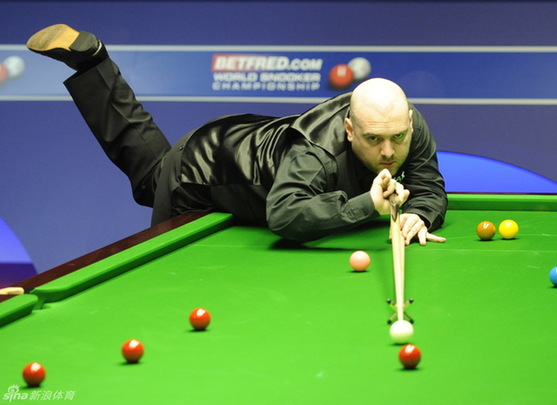 世錦賽：丁俊暉10-2大勝伯內(nèi)特