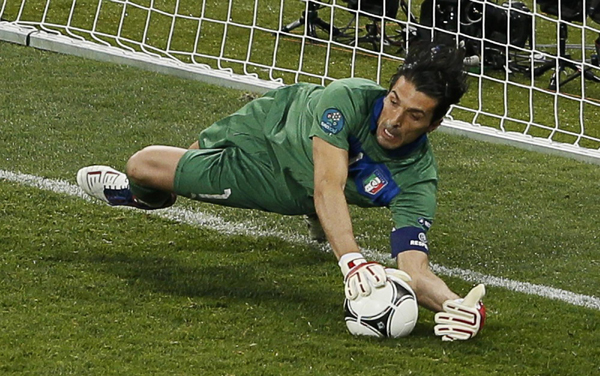 歐洲杯：布馮撲點(diǎn) 意大利點(diǎn)球4:2淘汰英格蘭晉級